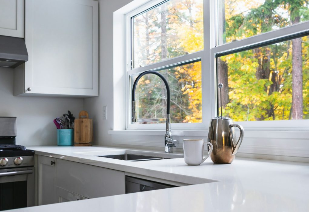 Kako do blistavih prozora bez tragova i fleka