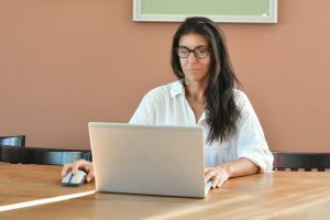 Ustvarjanje večnamenskega prostora za delo in prosti čas